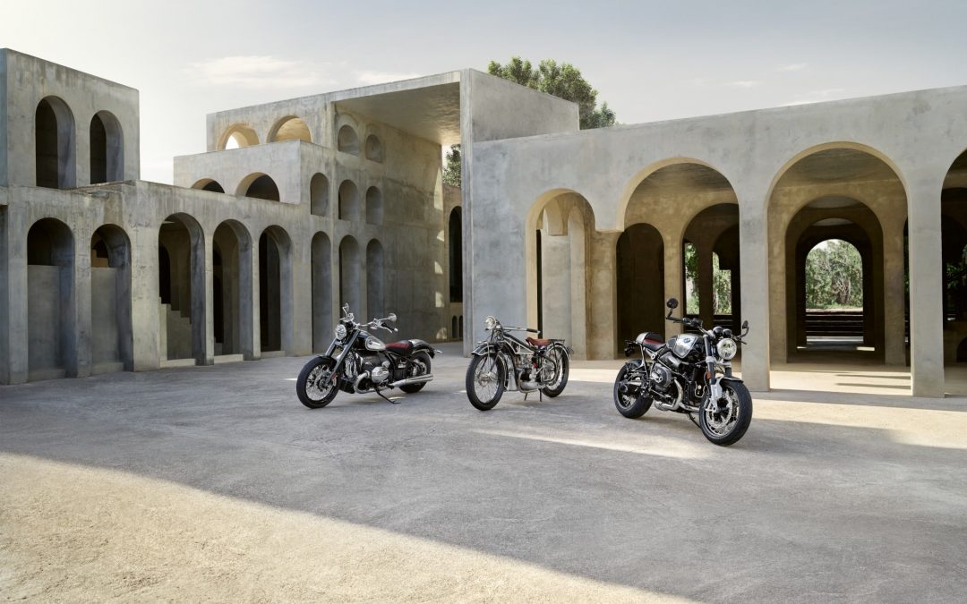 BMW R NINE T ET BMW R 18 100 YEARS