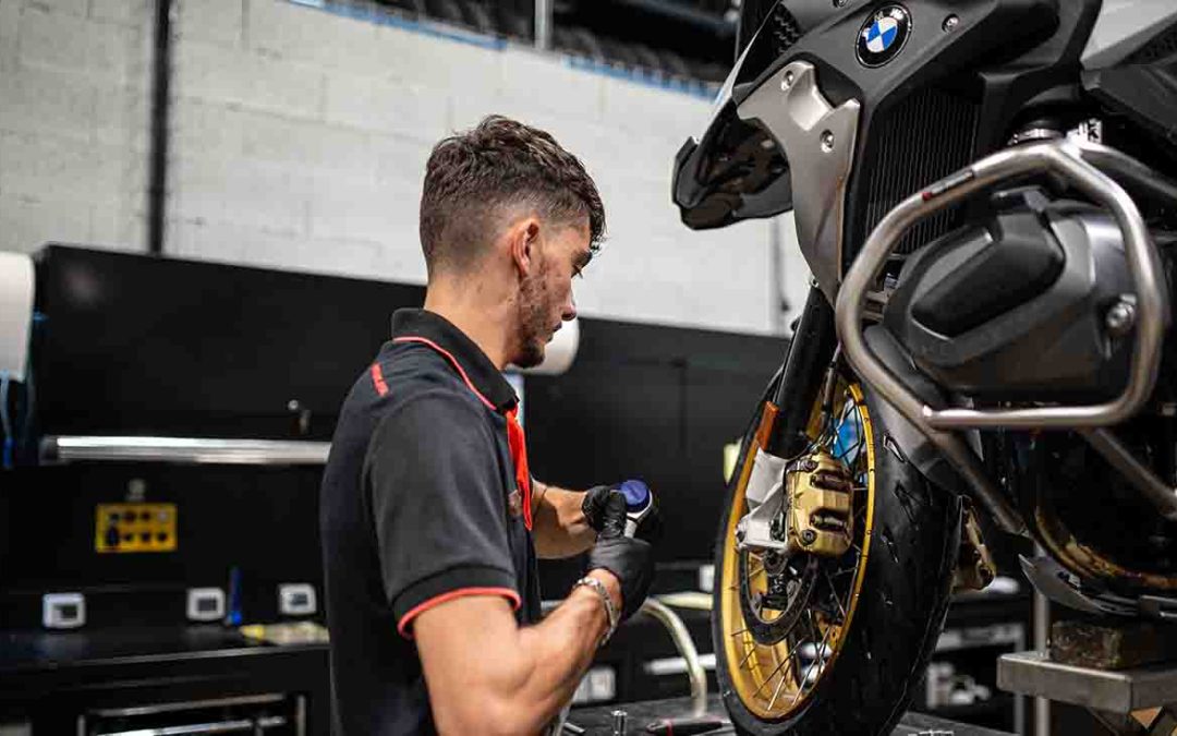 Simplifiez-vous la vie avec le contrat d’entretien BMW Motorrad Service Inclusive