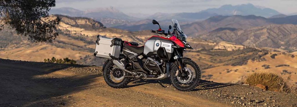 BMW R 1300 GS Adventure Racing Red