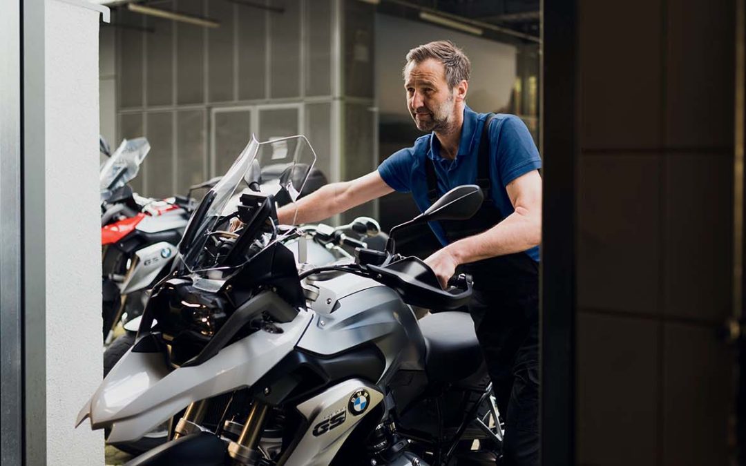 Payez l’entretien de votre moto en 4 fois*