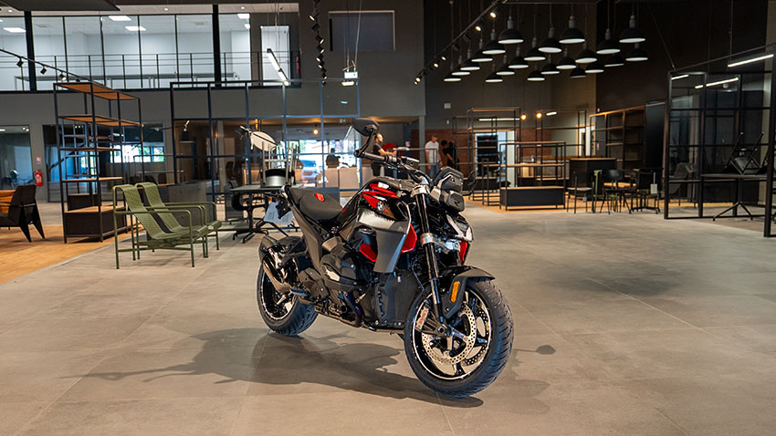 BMW Motorrad Toulouse fait peau neuve : rendez-vous le 8 juillet 2025 à Labège !