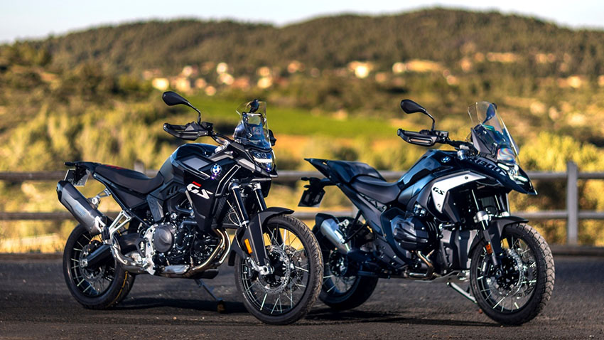 BMW R 1300 GS Dark Edition et BMW F 900 GS Dark Edition, c’est quoi ?