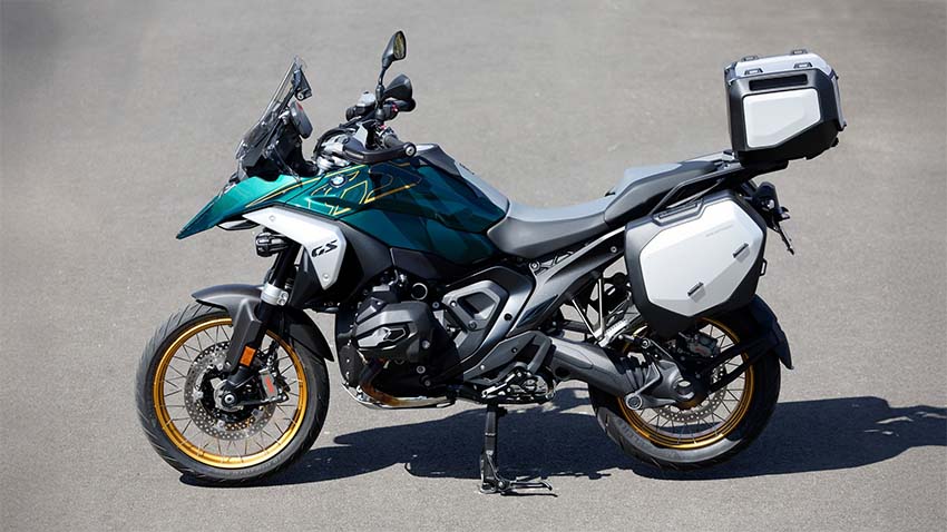 Moto BMW R 1300 GS équipée