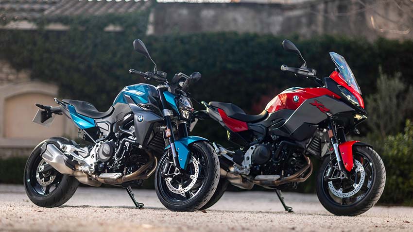 BMW F 900 R vs BMW F 900 XR : quelle moto choisir ?