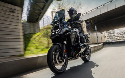 BMW R 1300 GS Adventure Dark Edition : le trail ultime en version Triple Black