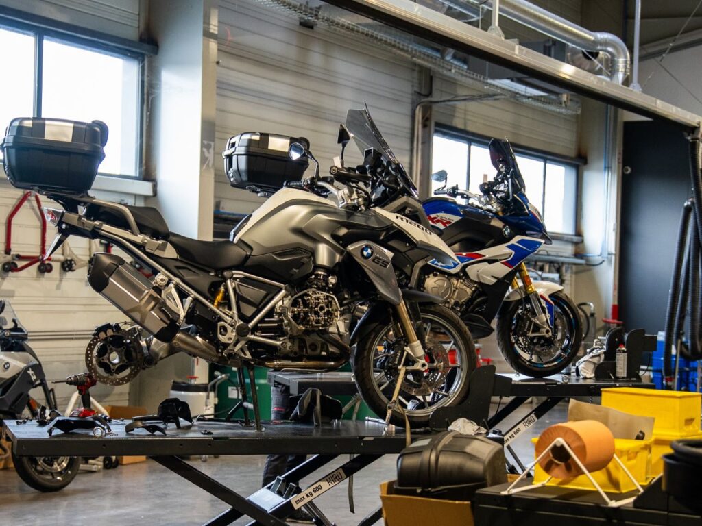 Découvrez le contrat d'entretien BMW Motorrad Service Inclusive