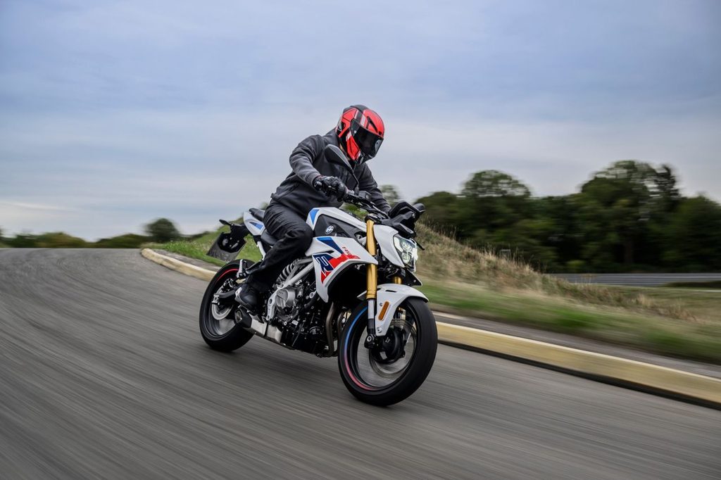 Découvrez les équipements de la nouvelle BMW F 450 R