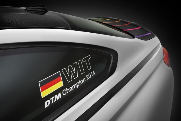 BMW M4 DTM CHAMPION ÉDITION 2014- (2)