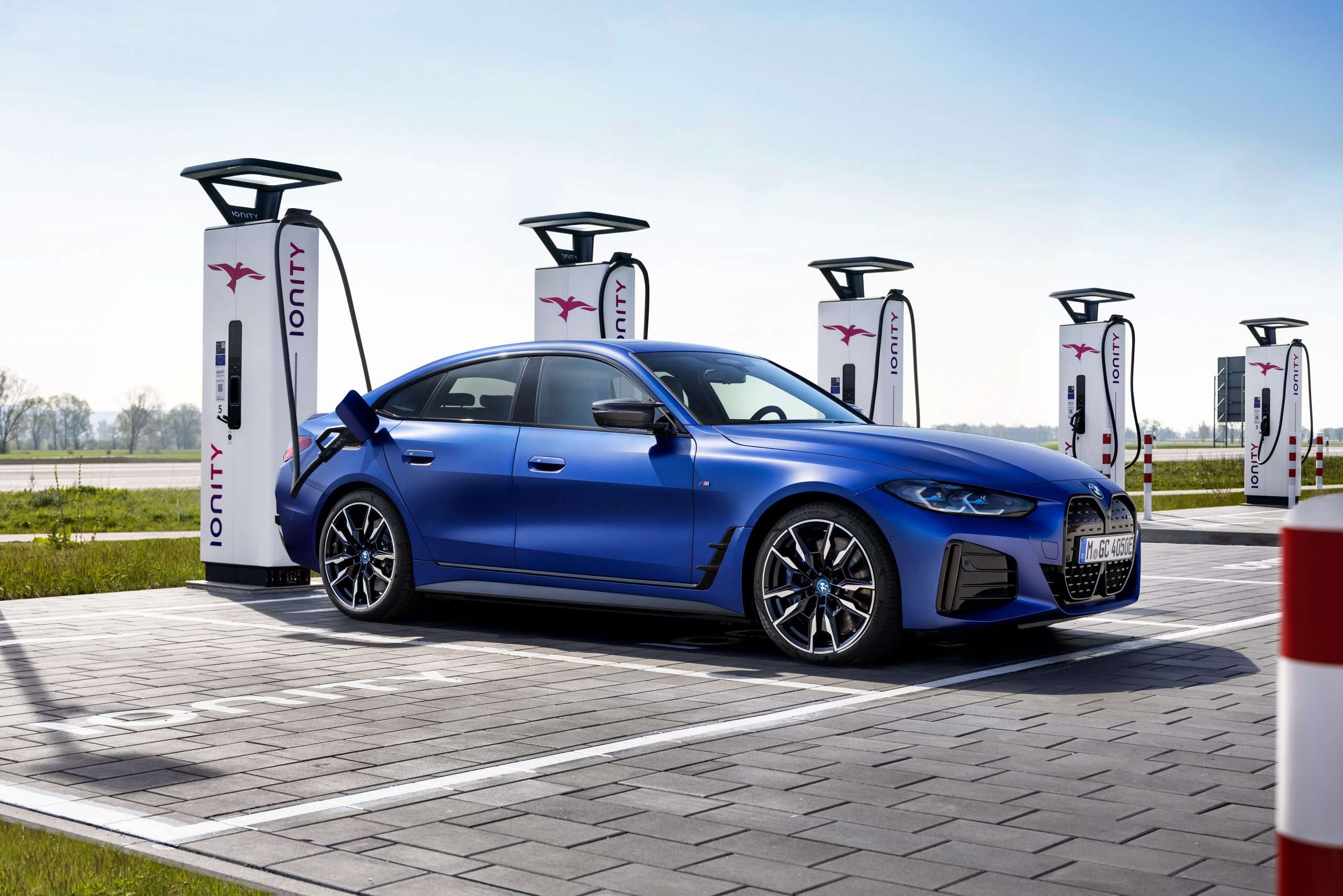 BMW I4