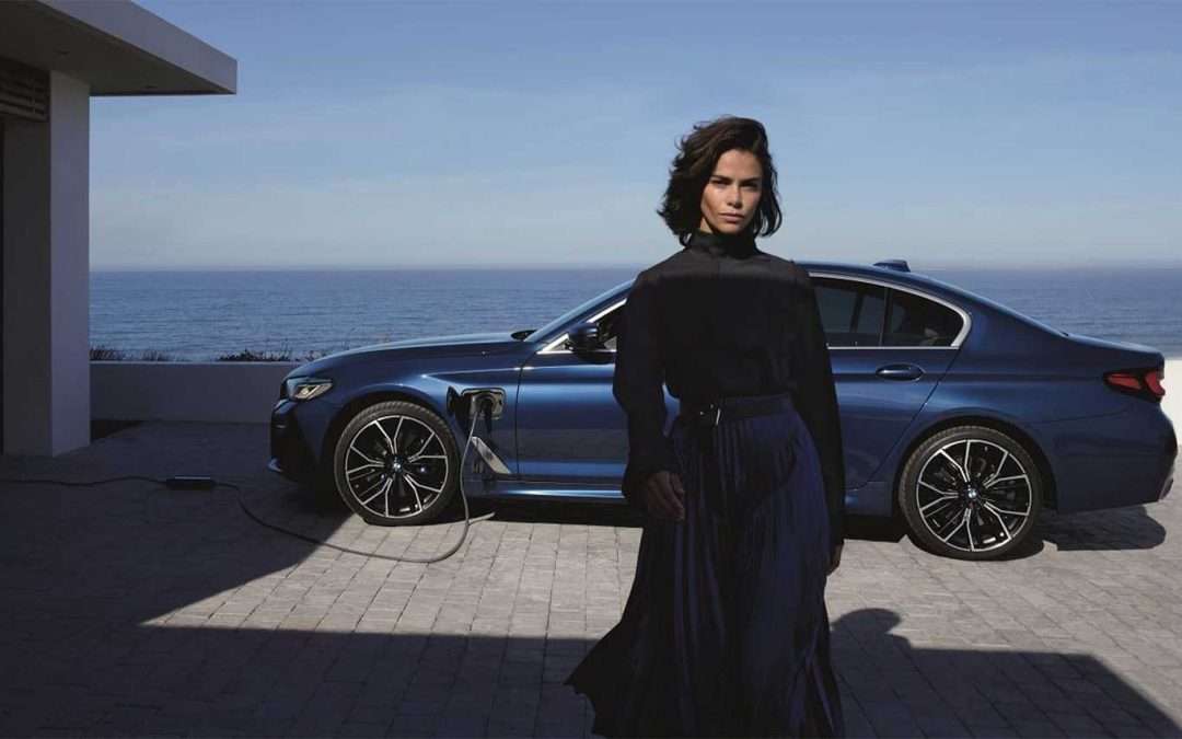 BMW VOUS OFFRE L’HYBRIDE RECHARGEABLE SUR LA SÉRIE 5 BERLINE