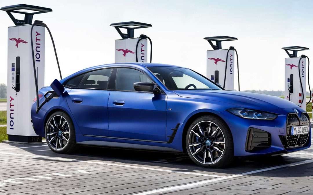 100% électrique. 100% plaisir de conduire. 100% BMW. Venez les essayer !
