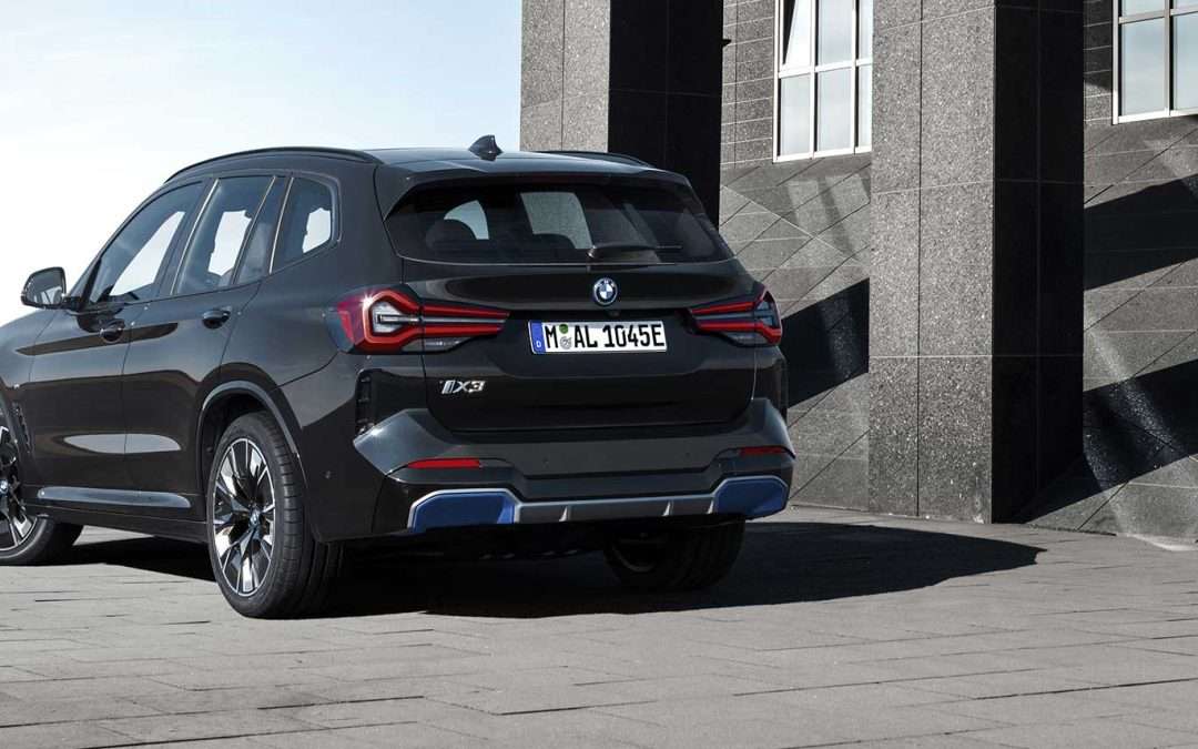BMW iX3 Inspiring. Le SUV 100% électrique, à 590€/mois* sans aucun apport.