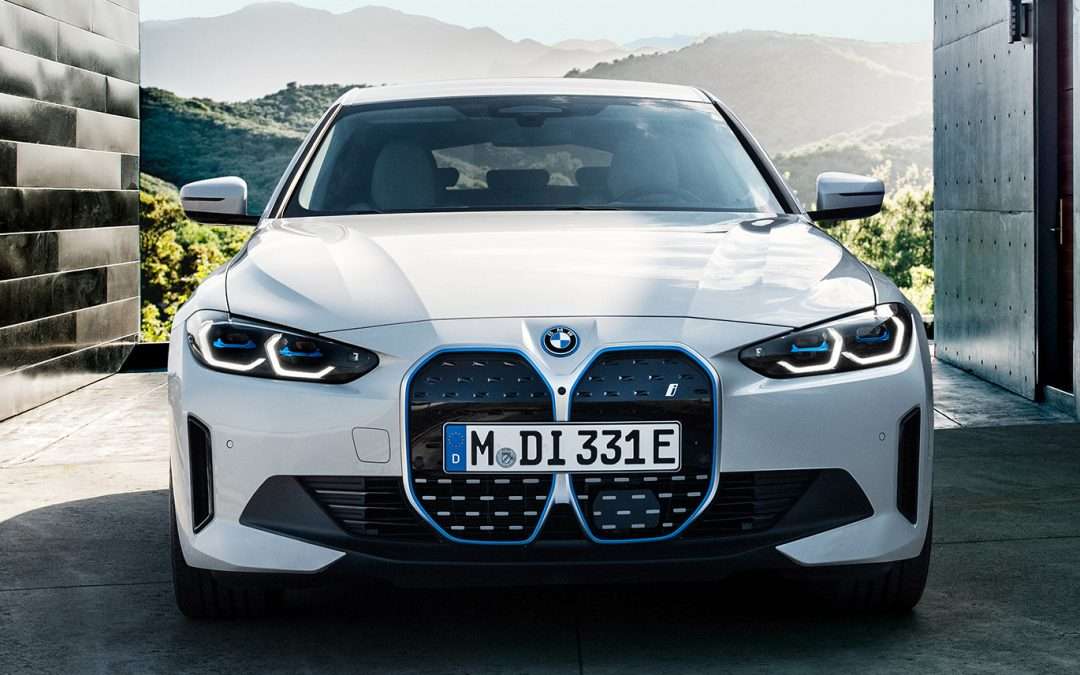 BMW i4 100 % électrique dès 590€/mois, sans apport.