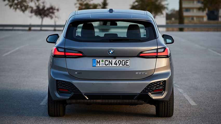 Arrière de la BMW la moins chère dans la catégorie hybride rechargeable