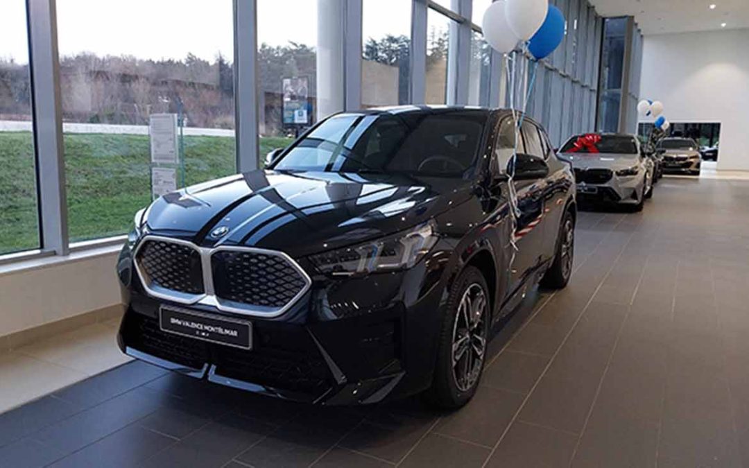 Pour fêter la livraison de votre BMW, on vous offre une galette… dont la fève pourrait bien être en or !