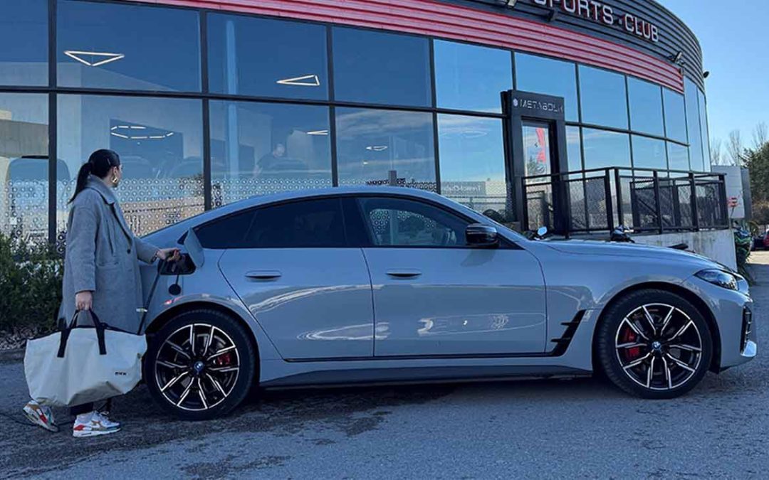 Le saviez-vous ? Votre BMW se recharge de 10 à 80%* le temps de votre séance de sport