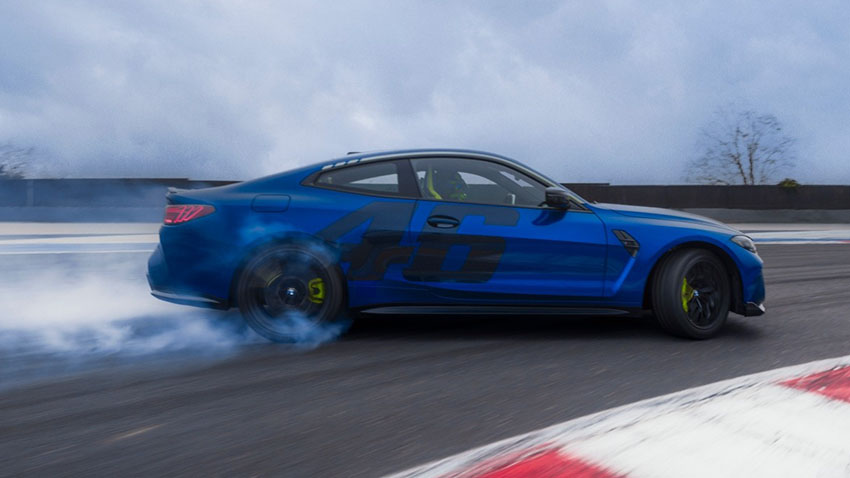 BMW M4 CS VR46 en drift