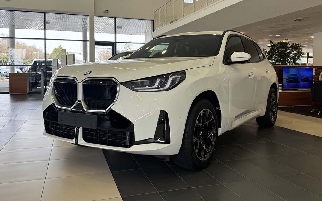 Essayez la nouvelle BMW X3, disponible en thermique ou en hybride rechargeable