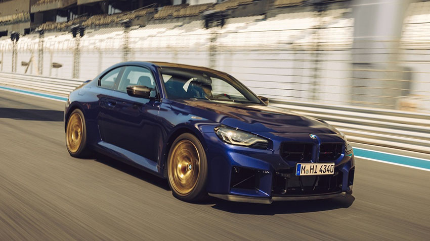 BMW M2 CS violette