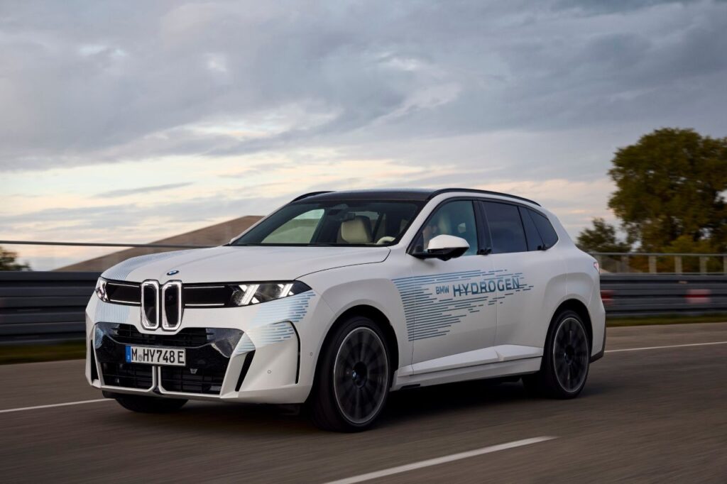 BMW iX5 Hydrogen : la première BMW hydrogène