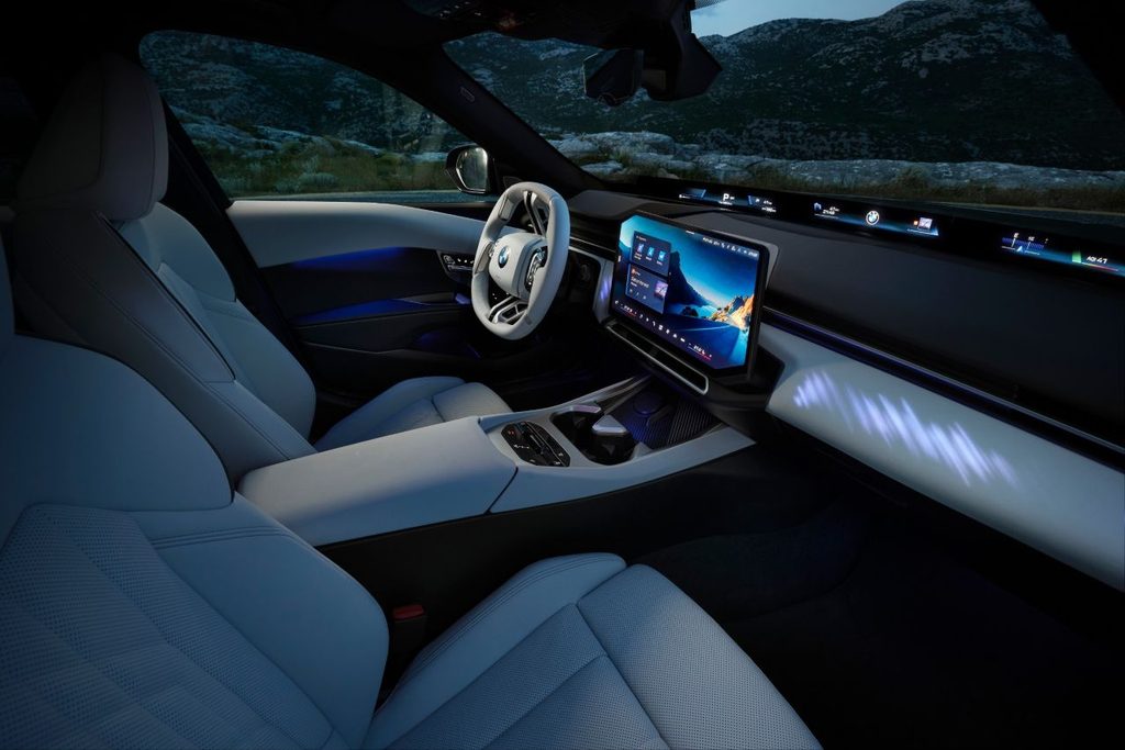 Tableau de bord Panoramic iDrive dans les nouvelles BMW i3 et BMW Série 3