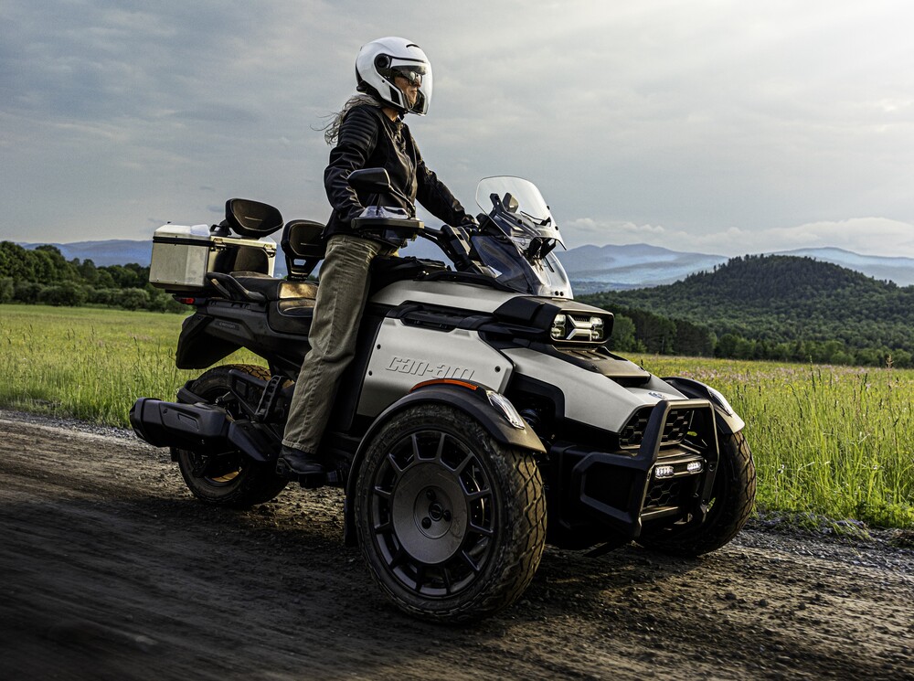 Can-Am Canyon 2026 Hypersilver