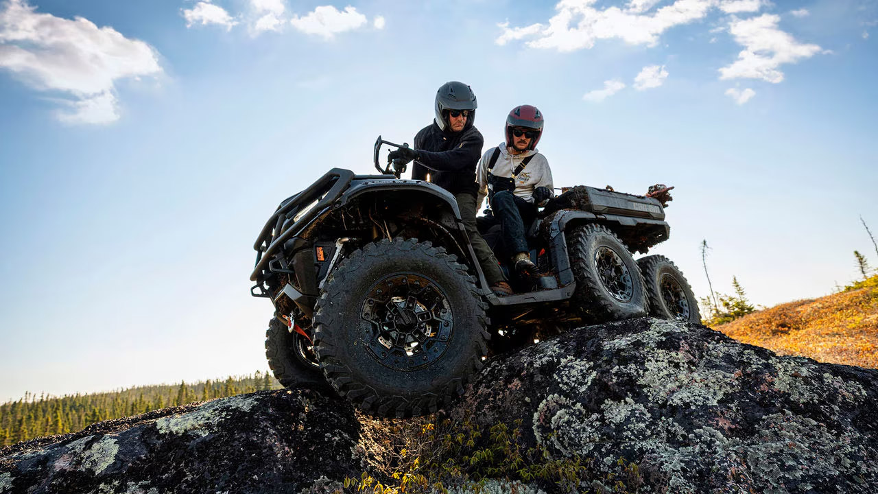 Can-Am Outlander MAX 6×6 : Le Quad utilitaire pour les travaux les plus exigeants