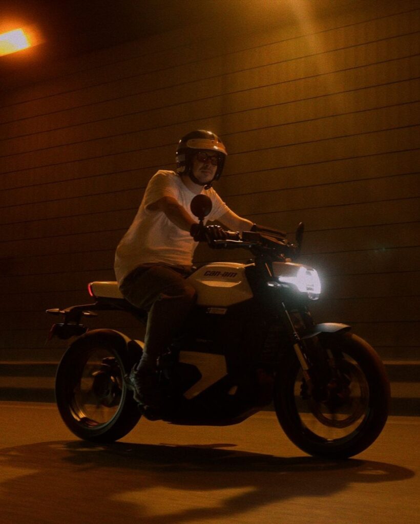 Can-am Pulse On Road