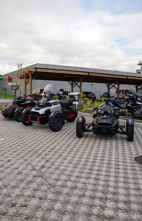 image-en-avant-can-am-avantages-clients-3-roues 1.000€ d’avantages clients sur une sélection de 3-roues en stock