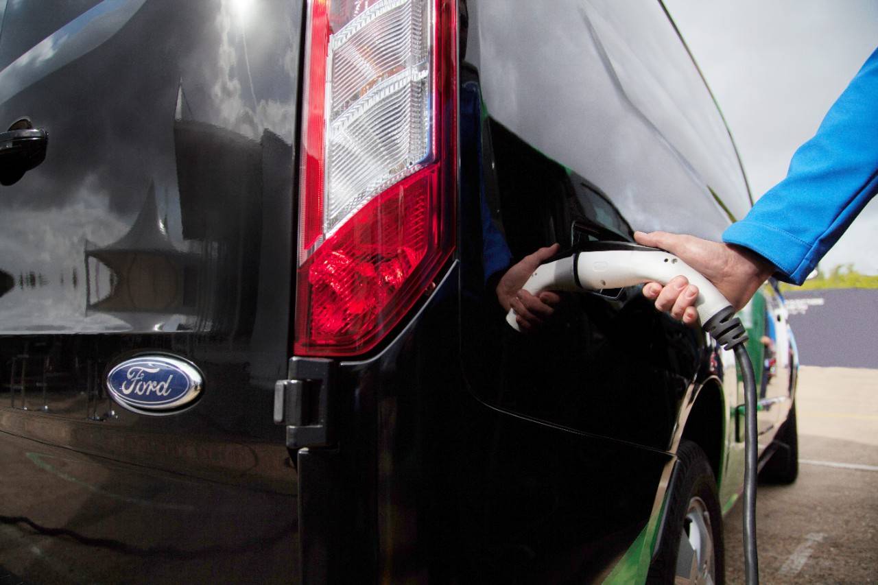 Transit Custom hybride rechargeable- (2) Transit Custom hybride rechargeable- (2)