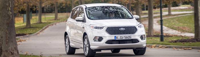 Le Kuga E85, 100% compatible au carburant bioéthanol, est disponible à partir de 29 200 euros