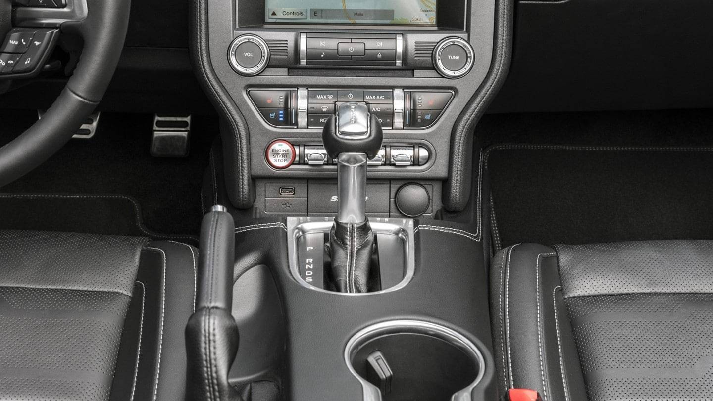 ezgif-6-664a2a8cb474-1 Ford Mustang