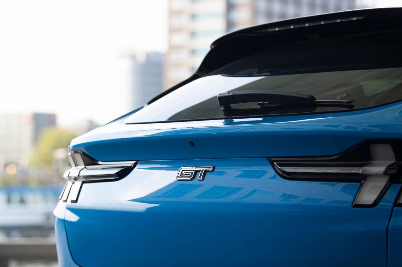 2020_FORD_MACH-E_GT_03