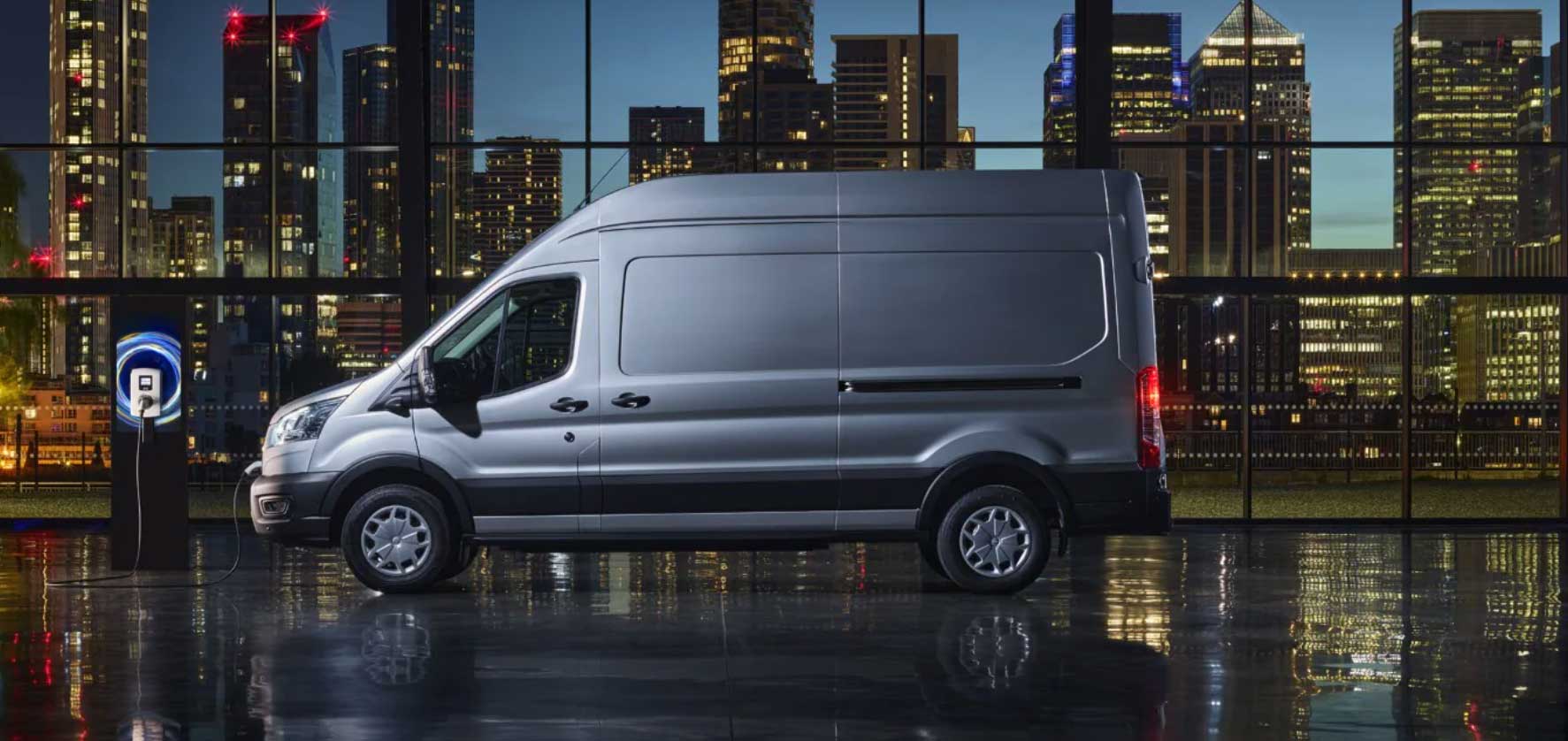 E-TRANSIT Une nouvelle ère commence : FORD E-TRANSIT