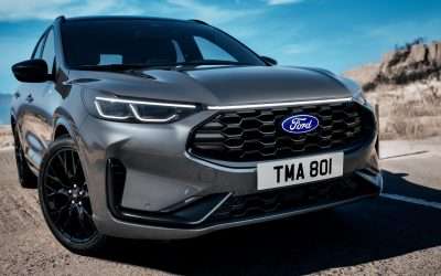 Découvrez pourquoi le Ford Kuga Pack Black séduit tant en 2025