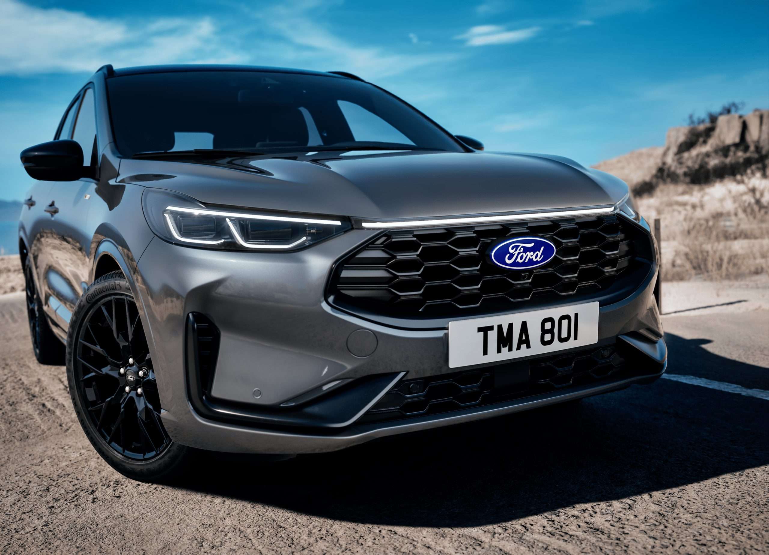 ford-kuga-pack-black-2