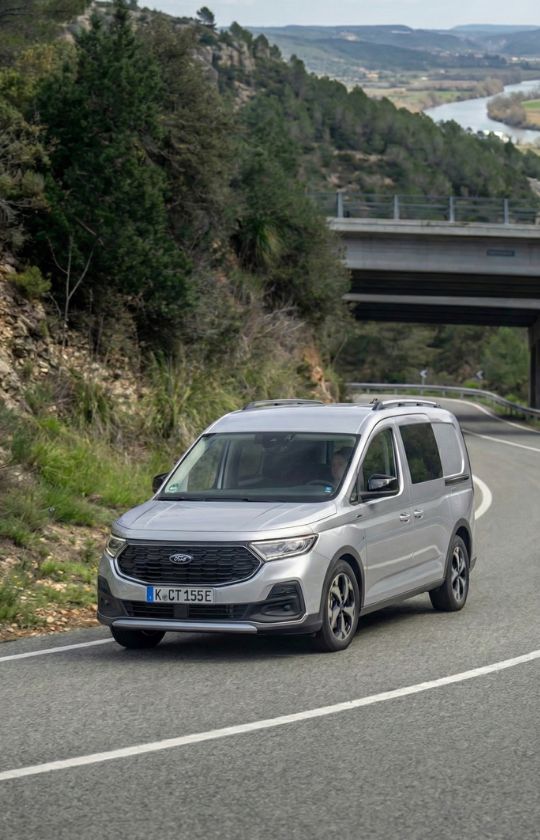 Ford Connect cabine approfondie diesel boite auto à partir de 390€HT/mois avec 1er loyer de 0%