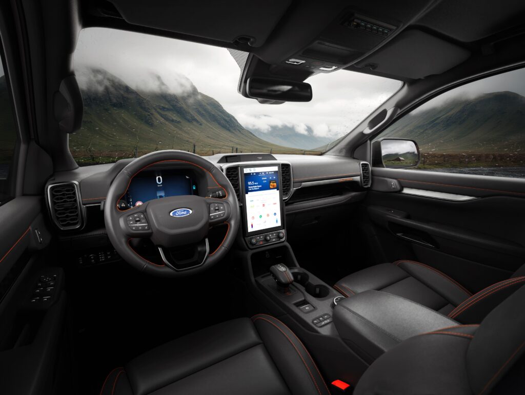 Ford_Ranger_2026_Wildtrak_PHEV_interior