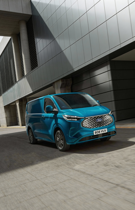 Ford E-Custom dès 235€HT/mois, 1er loyer à 0€*