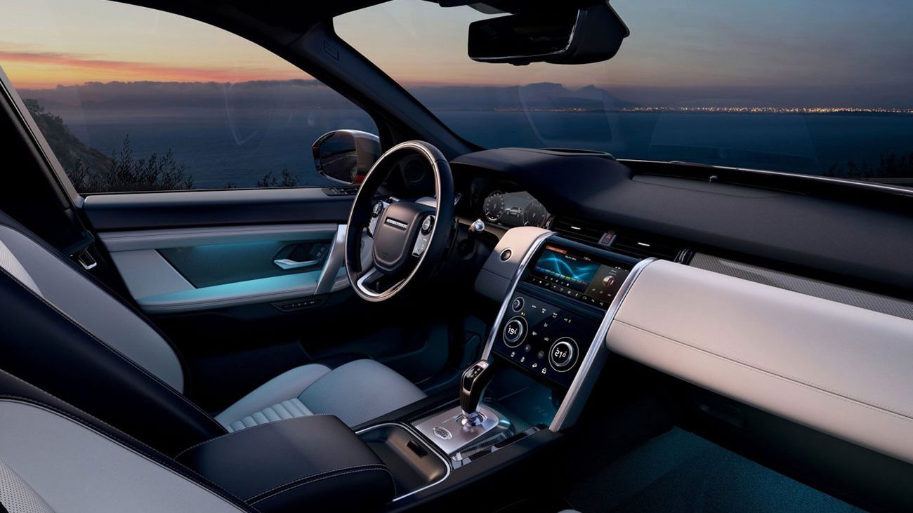 interieur-discovery-sport-jlr-rent