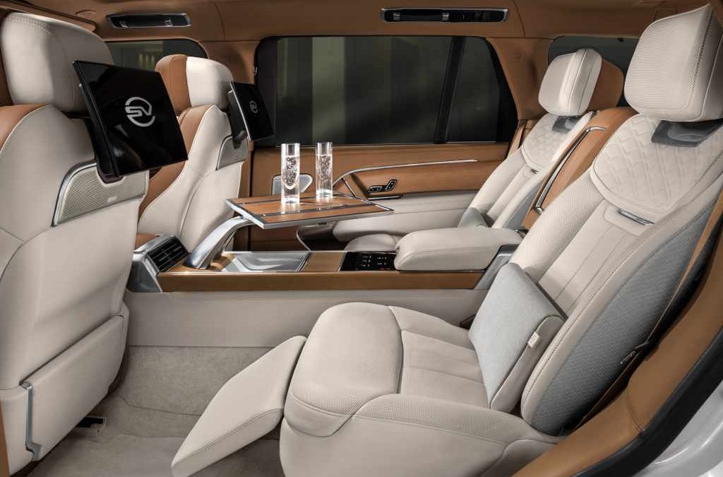 Que signifie Range Rover SV ? Personnalisation, puissance et raffinement absolu