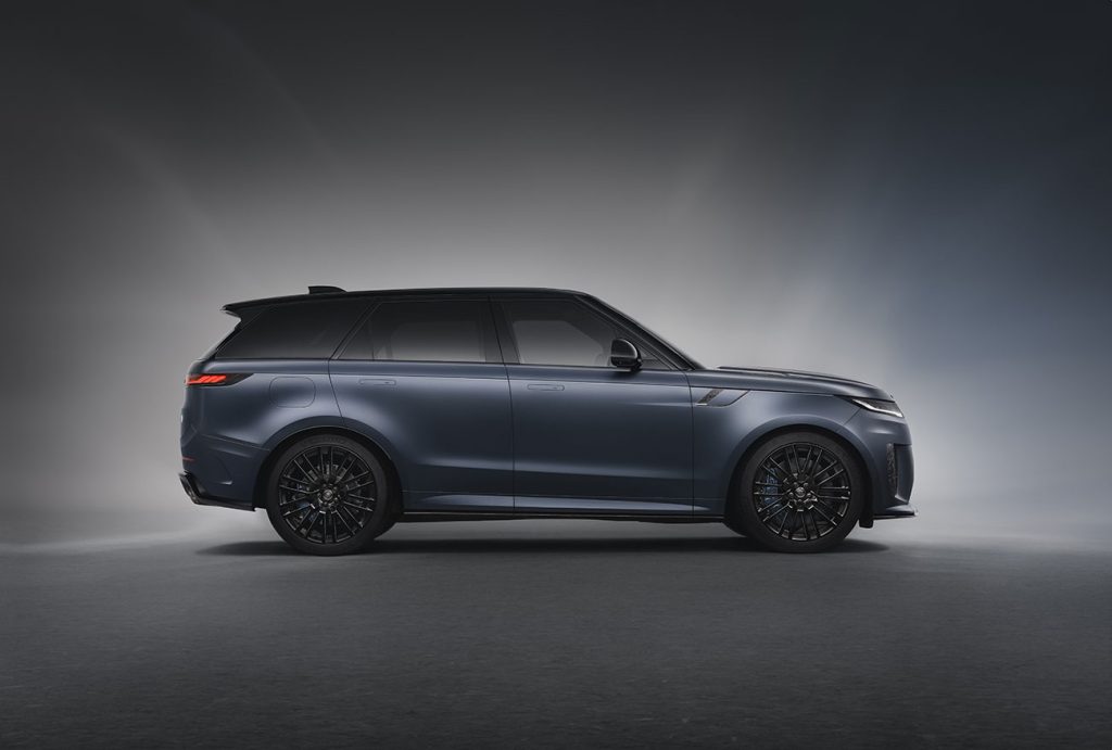 Comparatif Range Rover vs Range Rover Sport 2025 : deux philosophies du prestige 2 profil range rover sport vs range rover sv