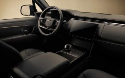 Hommage à la pureté du design : Range Rover SV Black fait ses débuts à Design Miami