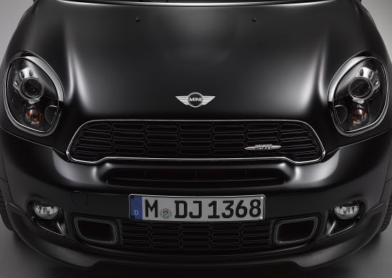 MINI paceman-Frozen Black Metallic (8)