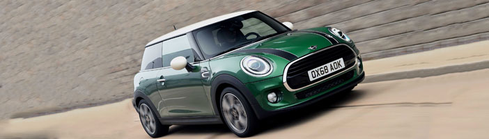 La MINI 60 Years Edition : Esprit sportif traditionnel et style britannique.