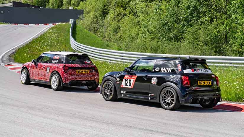 MINI John Cooper Works sur circuit