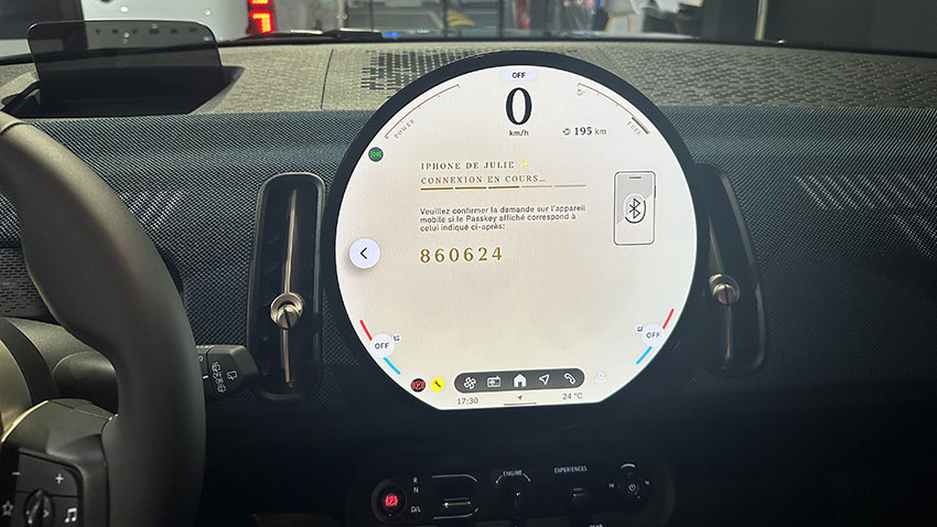Affichage du code passkey pour configurer Apple Carplay MINI