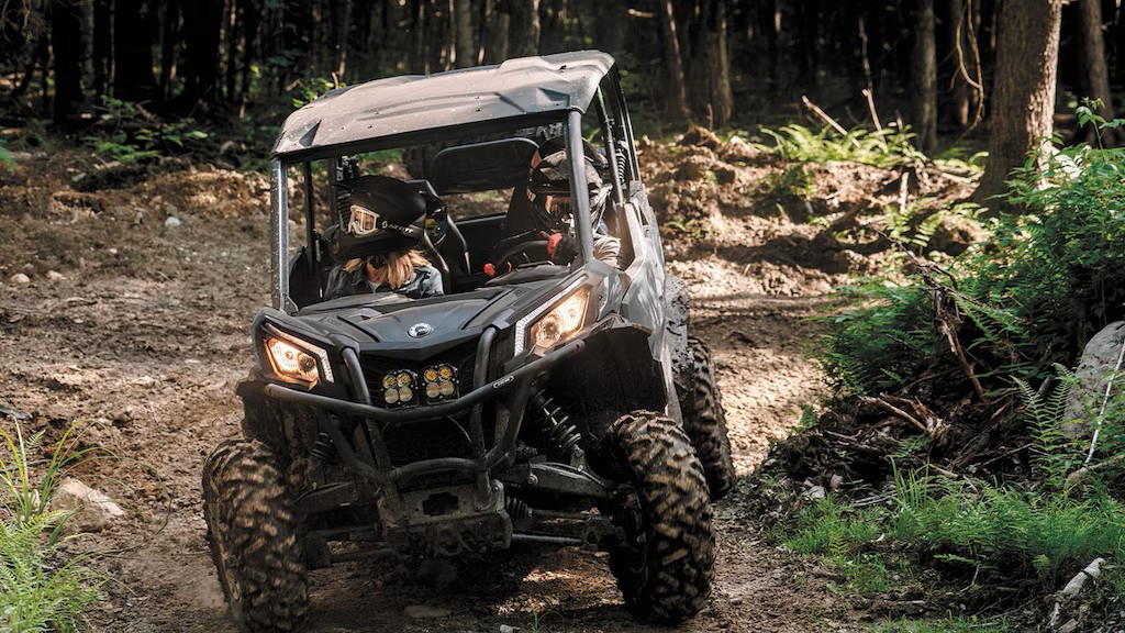 Quel buggy Can-Am est homologué pour la route ?