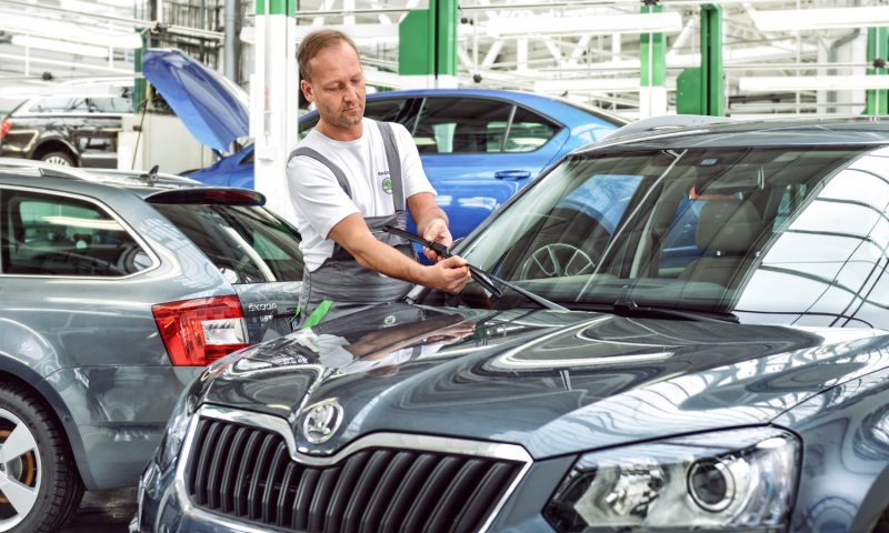 RÉPARATION ET REMPLACEMENT DE PARE-BRISE