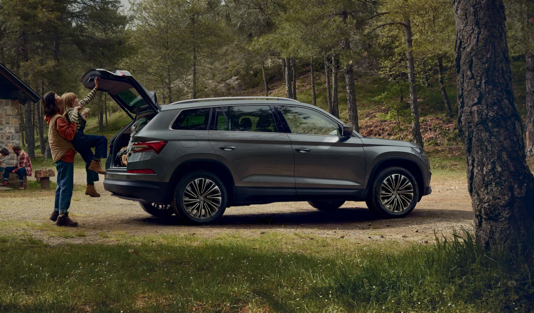 LES VOITURES FAMILIALES ŠKODA